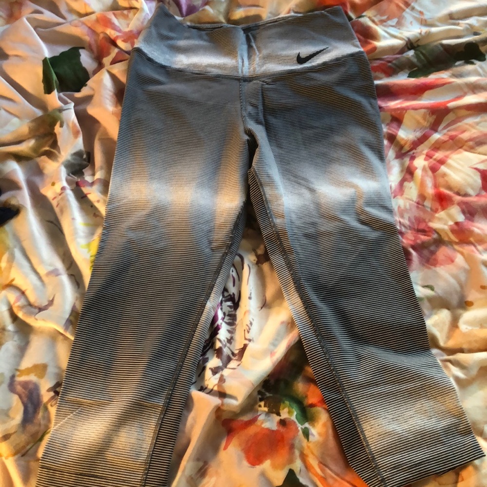 Nike leggings